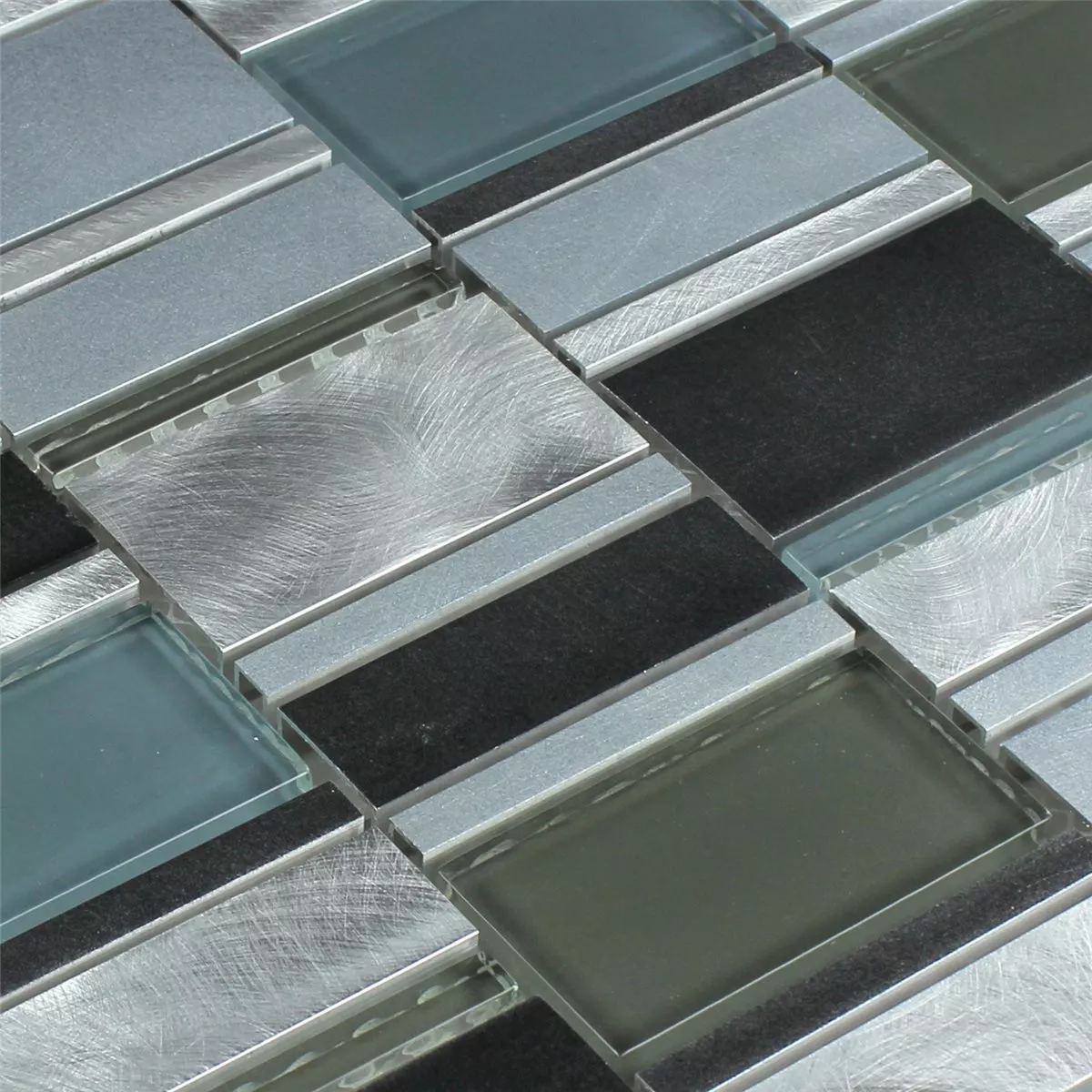 Muster von Mosaikfliesen Aluminium Glas Blau Mix