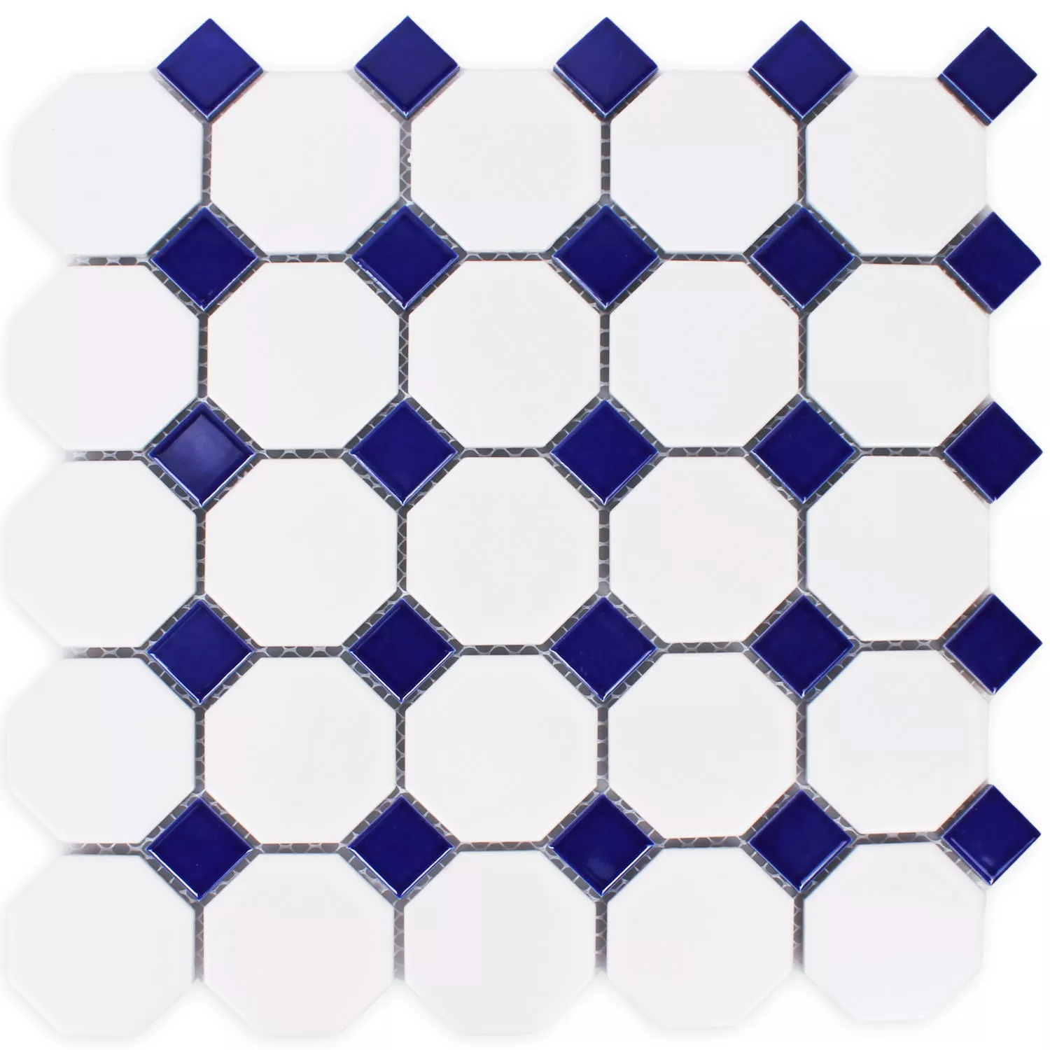 Muster von Mosaikfliesen Keramik Octagon Belami Weiss Blau