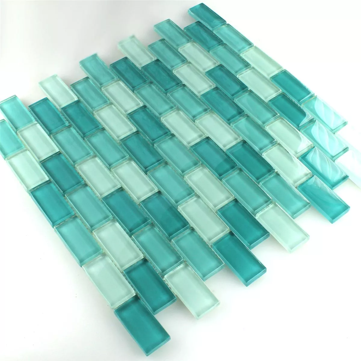 Muster von Mosaikfliesen Glas Crystal Brick Grün Mix