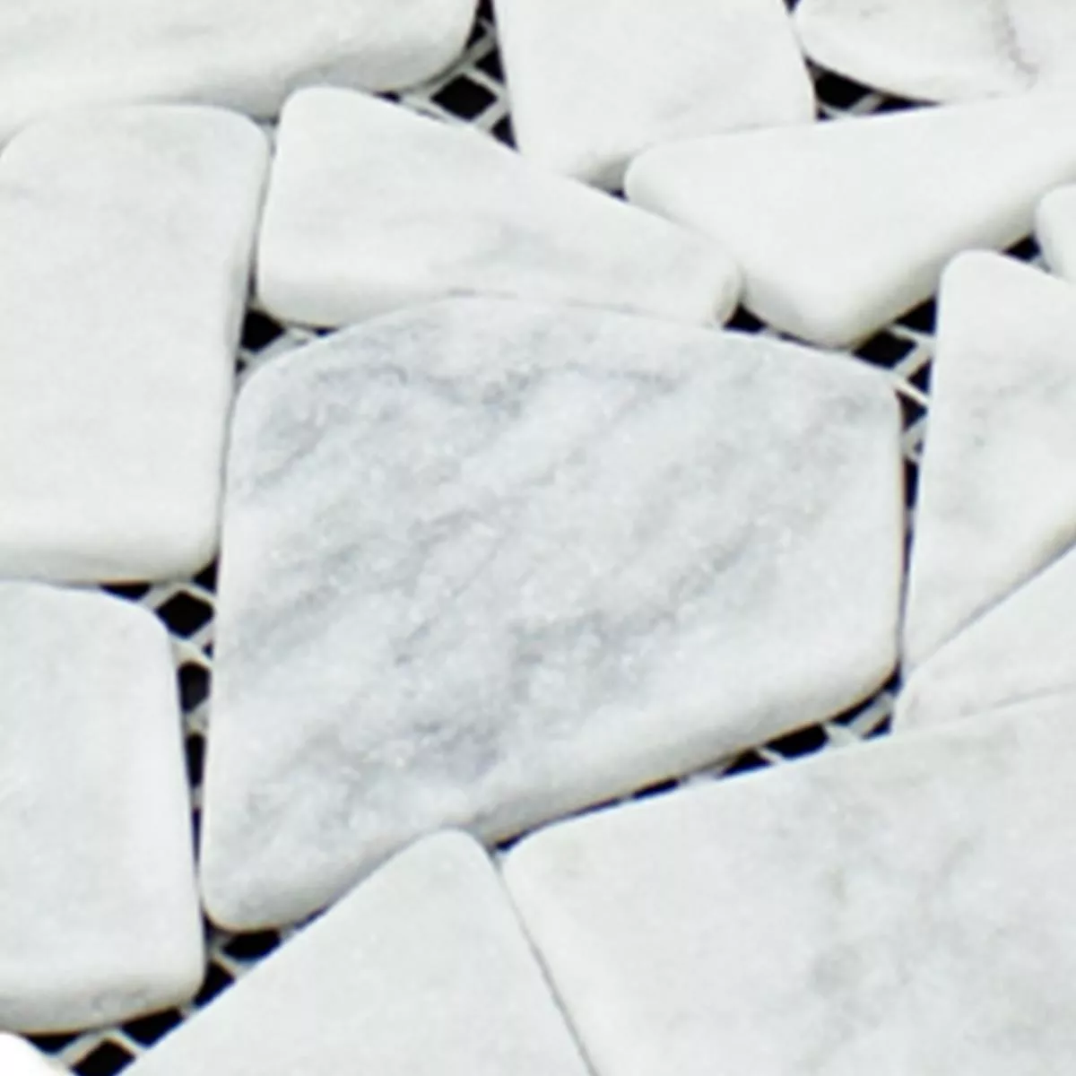 Muster von Marmor Bruch Mosaikfliesen Mareblu Carrara Weiss